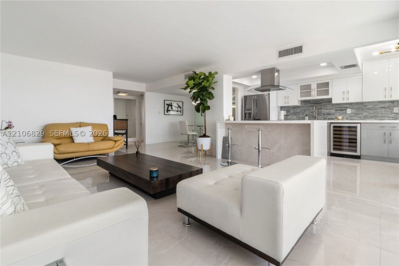 Apartment for rent at Del Prado Aventura 801