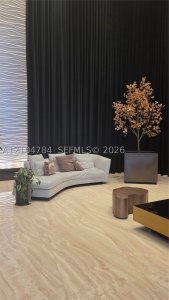 Comprar apartamento en The Plaza Tower I 1210