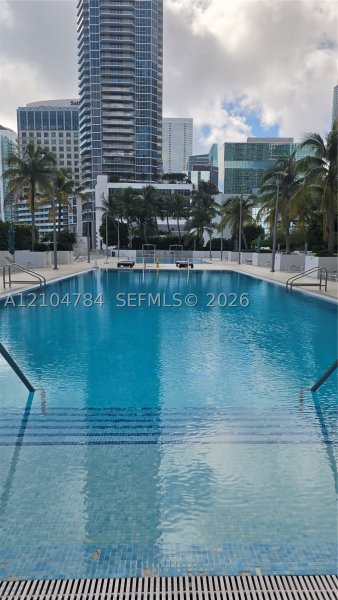 Comprar apartamento en The Plaza Tower I 1210