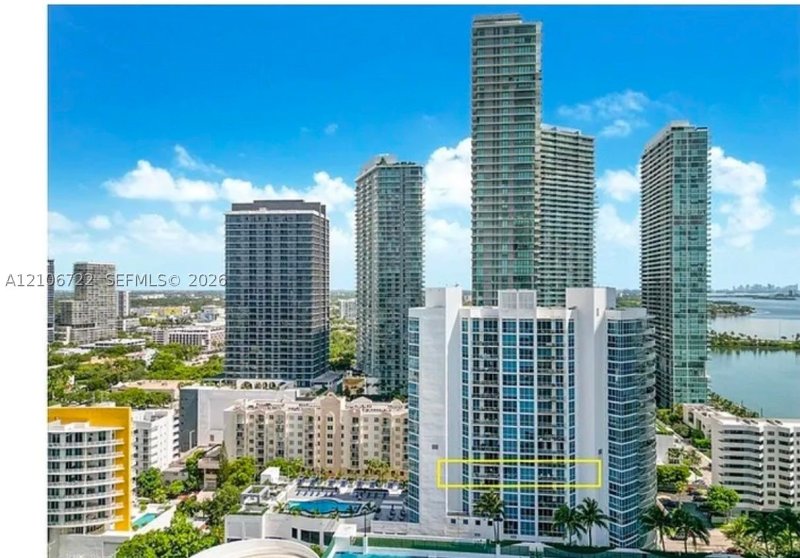 Condo for sale at Platinum Condo 1005