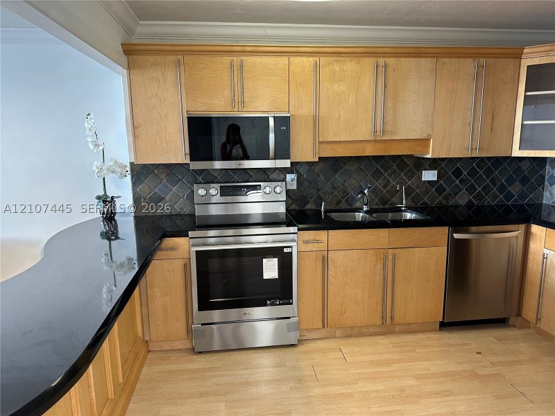 Property photo # 2