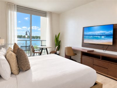 Costa Hollywood Apt #N330