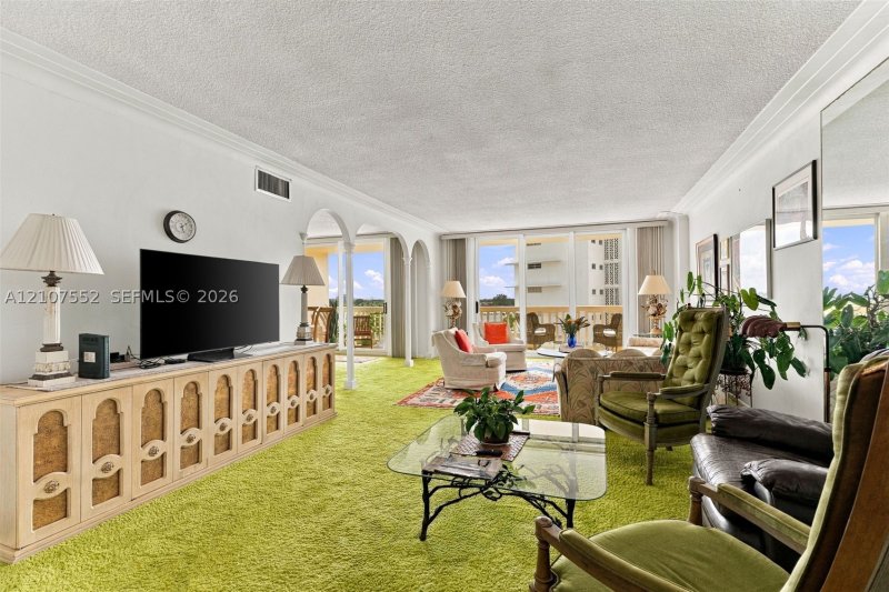 Comprar apartamento no Caravelle Condo 6D