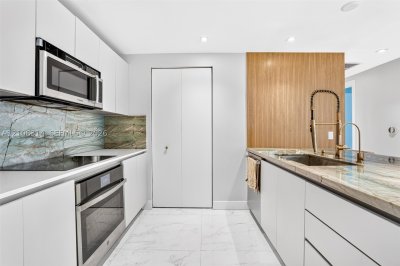 Comprar apartamento en Aria on The Bay 4010