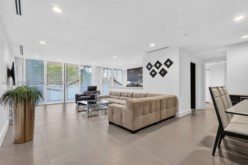 Apartment for rent at 4000 Williams Island 503