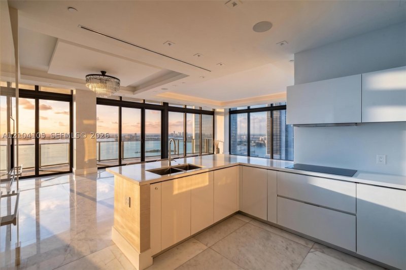 Comprar apartamento en Icon Bay PH 4104
