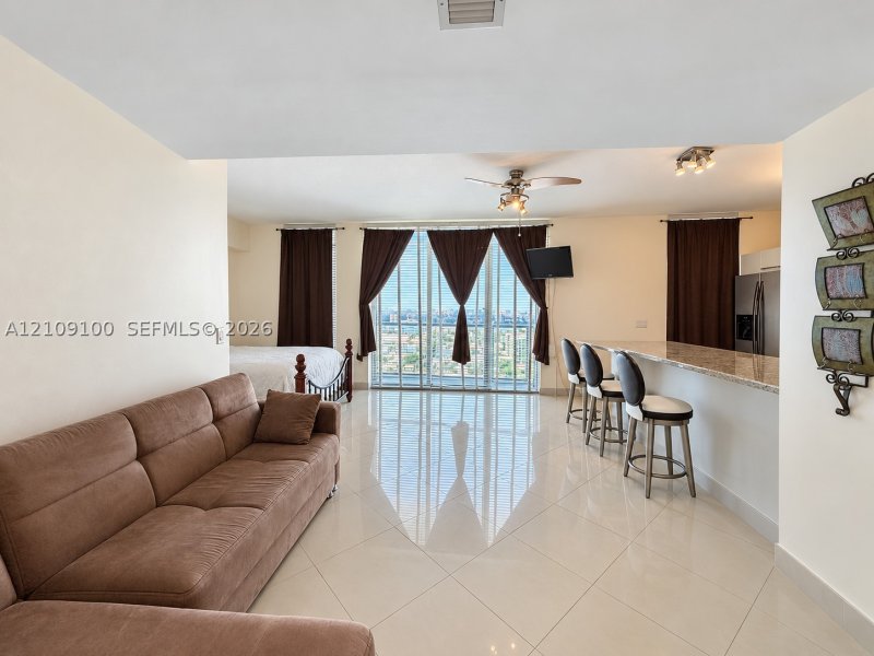 Aluguel de apartamento no Latitude On The River 2400