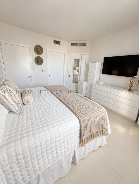 Condo for sale at 500 Brickell West Tower 3502