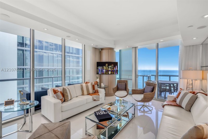 Comprar apartamento no Jade Ocean 2608