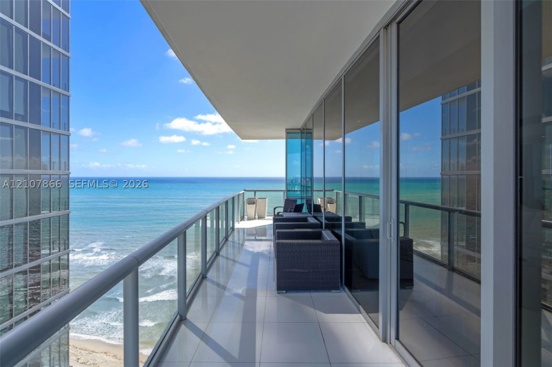 Comprar apartamento no Jade Ocean 2608