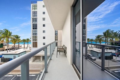 Comprar apartamento no Costa Hollywood N306