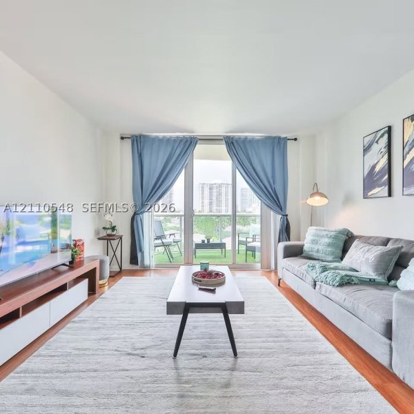 Property photo # 4