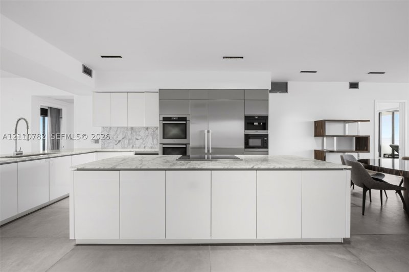 Condo for sale at Prive 702