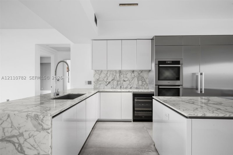 Condo for sale at Prive 702