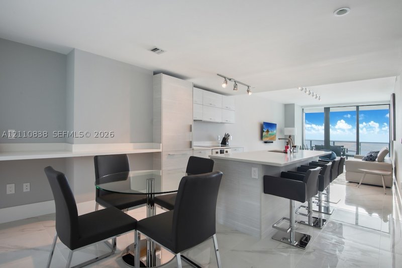 Apartment for rent at Paraiso Bay Miami 3504