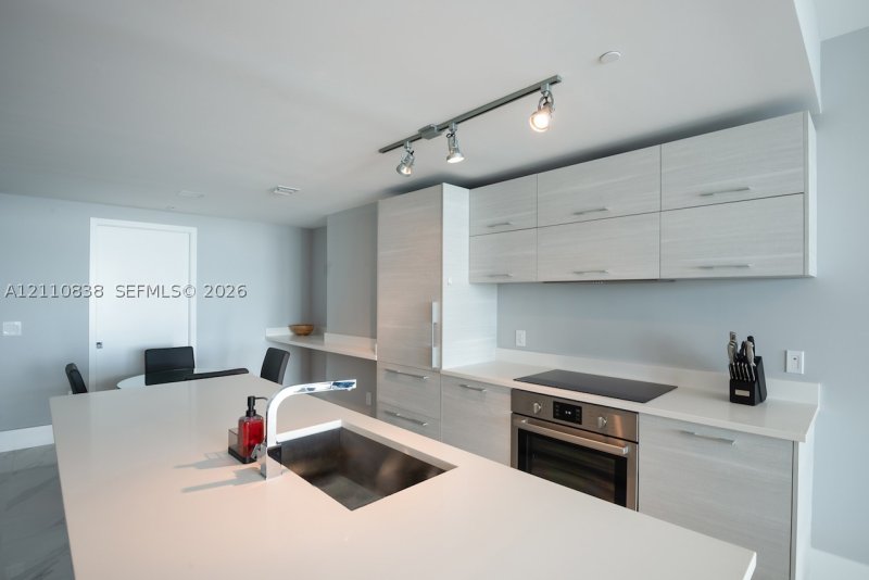 Apartment for rent at Paraiso Bay Miami 3504