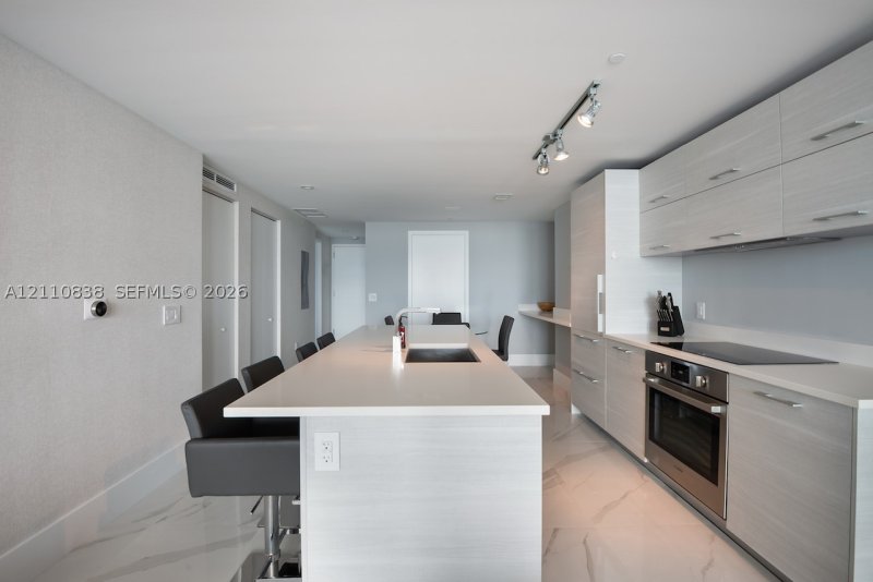 Apartment for rent at Paraiso Bay Miami 3504