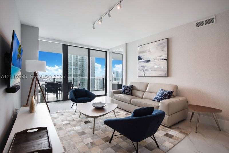 Apartment for rent at Paraiso Bay Miami 3504