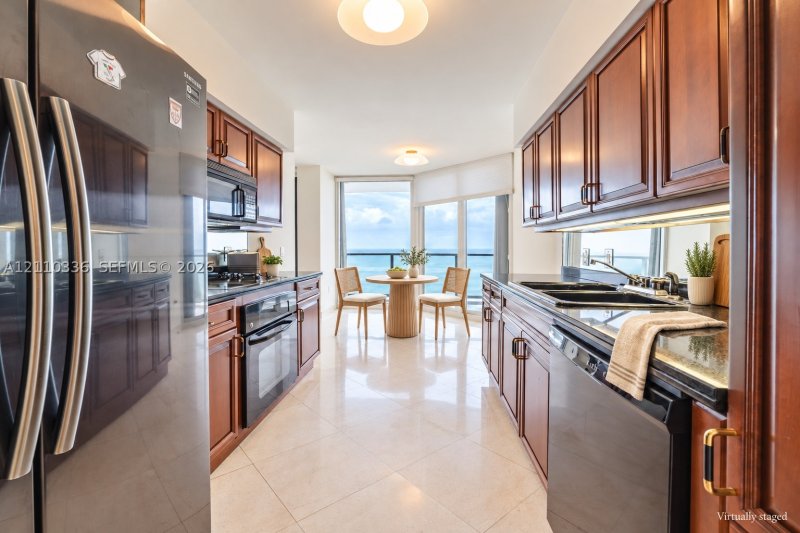 Apartment for rent at Oceania 2 WS-7B