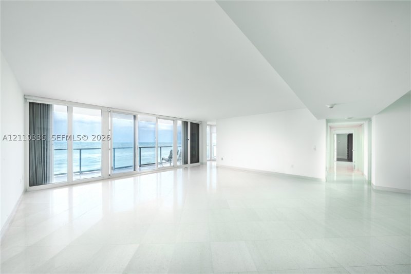 Apartment for rent at Oceania 2 WS-7B