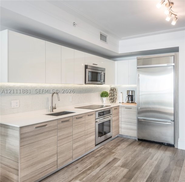 Apartment for rent at Brickell House Condo 1909