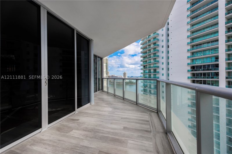 Apartment for rent at Brickell House Condo 1909