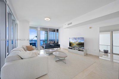Comprar apartamento no Jade Ocean 1508
