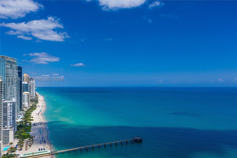 Comprar apartamento no Ocean Reserve 220