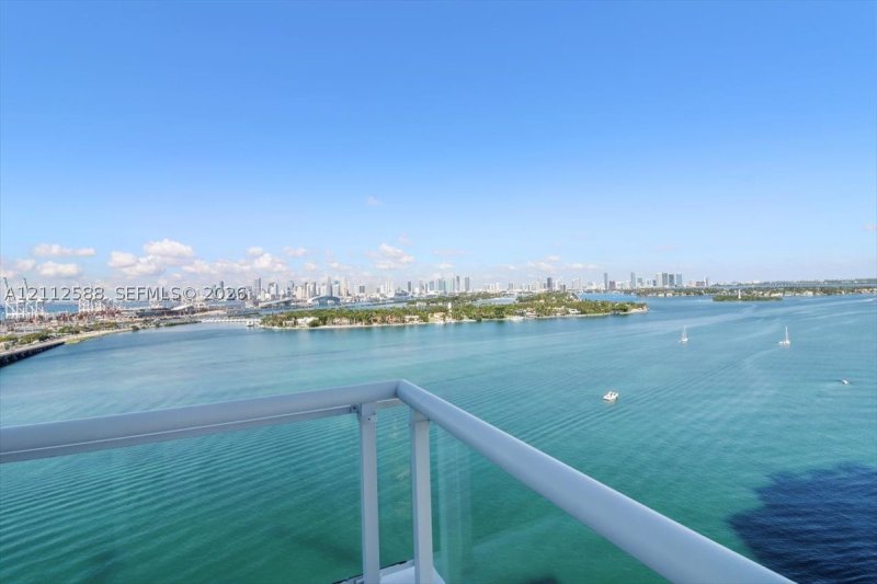 Comprar apartamento en Bentley Bay North 1914
