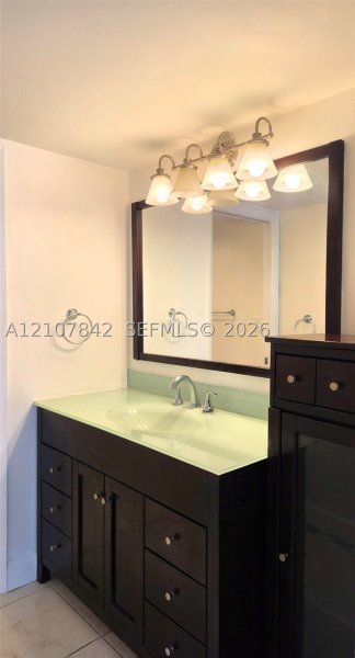 Alquiler de apartamento en Brickell Place III A603