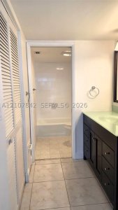 Alquiler de apartamento en Brickell Place III A603