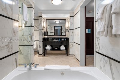 Comprar apartamento no Fontainebleau III 1704