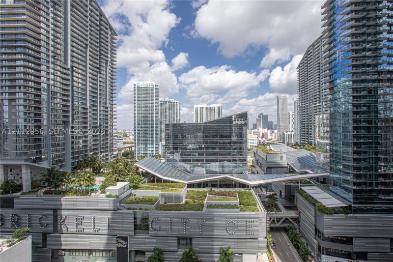 Apartment for rent at Brickell Heights East 1810