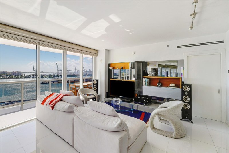 Condo for sale at Murano Grande 1404