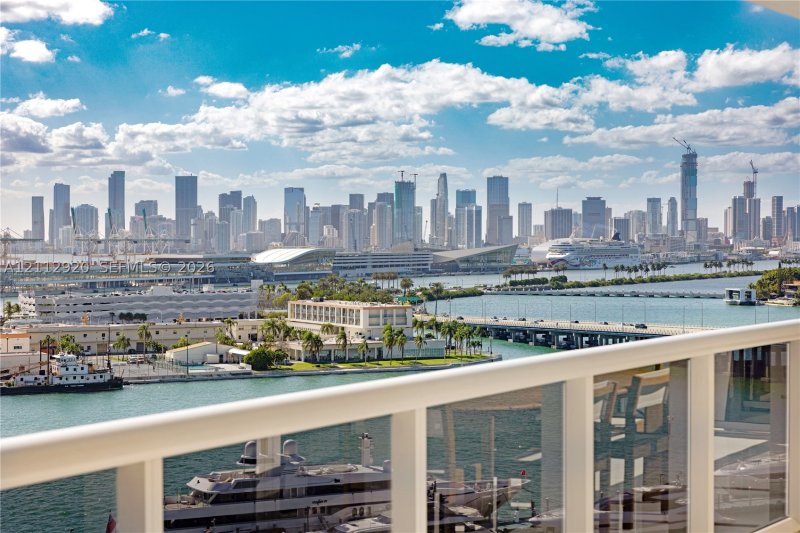 Condo for sale at Murano Grande 1404