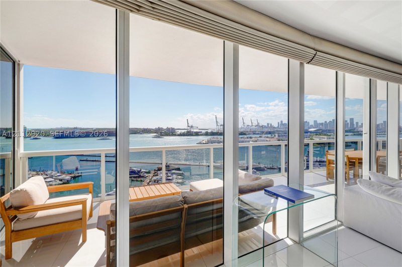 Condo for sale at Murano Grande 1404
