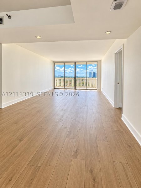Apartment for rent at 1000 Williams Island 712