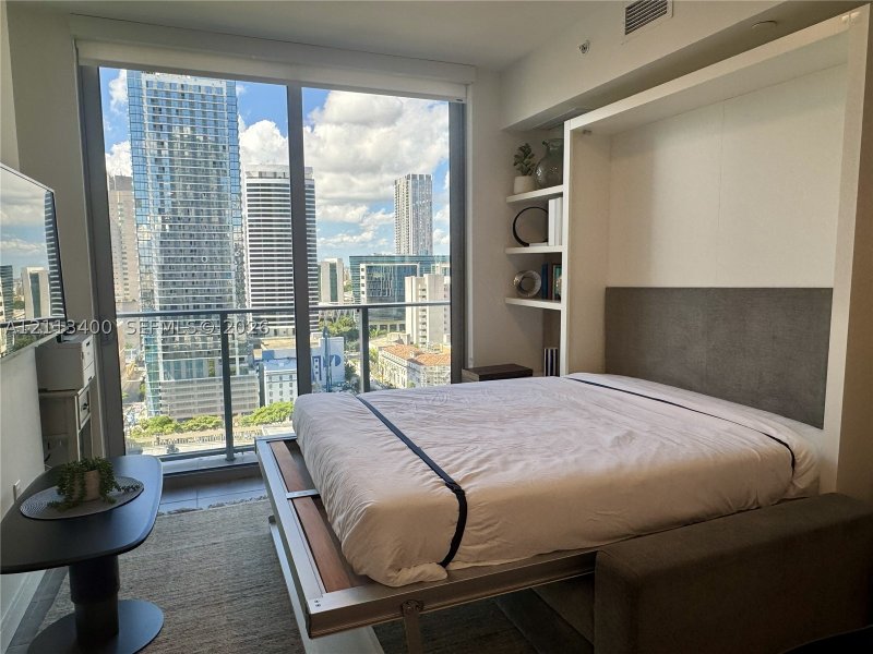 Condo for sale at YotelPad Miami 2105