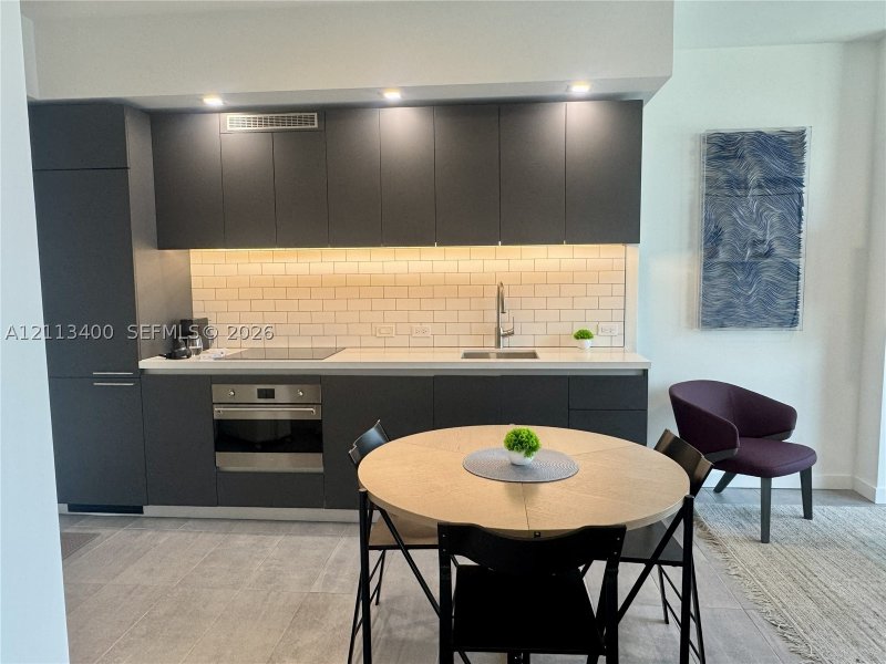 Condo for sale at YotelPad Miami 2105