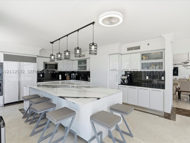 Condo for sale at Ocean Three 601