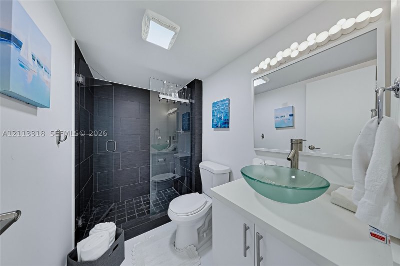 Apartment for rent at Arlen House PH06