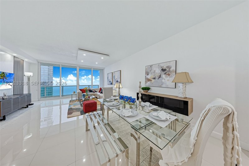 Apartment for rent at Arlen House PH06