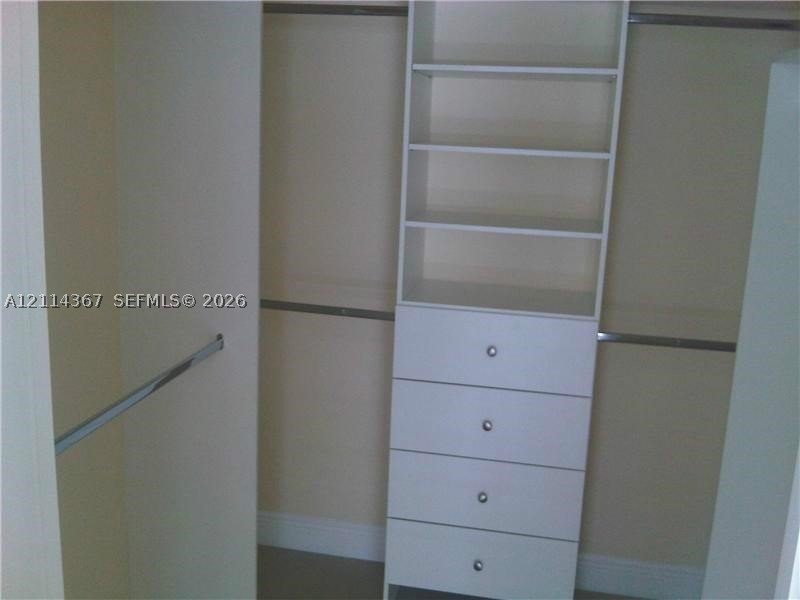 Condo for sale at Icon Brickell Tower I 612