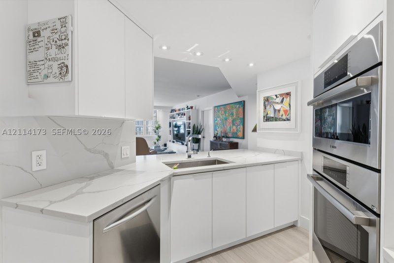 Comprar apartamento en Courvoisier Courts 1012