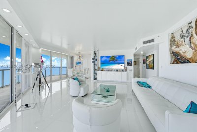 Comprar apartamento no Millennium 2902