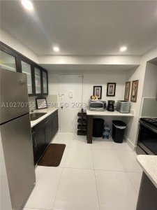 Aluguel de apartamento no Alexander Towers 1111