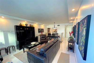 Aluguel de apartamento no Alexander Towers 1111
