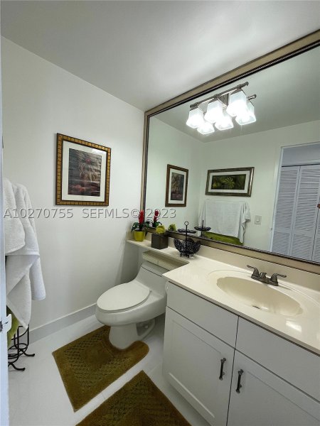Apartment for rent at Alexander Towers 1111