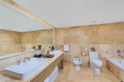 Aluguel de apartamento no 1 Hotel & Homes South Beach 1544