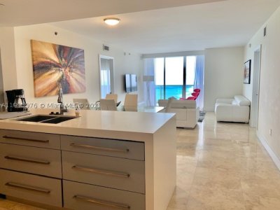 Aluguel de apartamento no Beach Club Two 4904